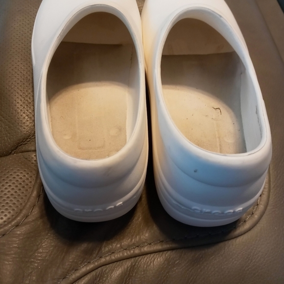 Crocs Neria 11 White Workforce Comfort Nursing medical clogs Non slip Sole - Picture 3 of 9